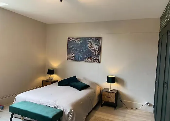 Bed & Breakfast Escales Patrimoniales En Coeur De Poitiers